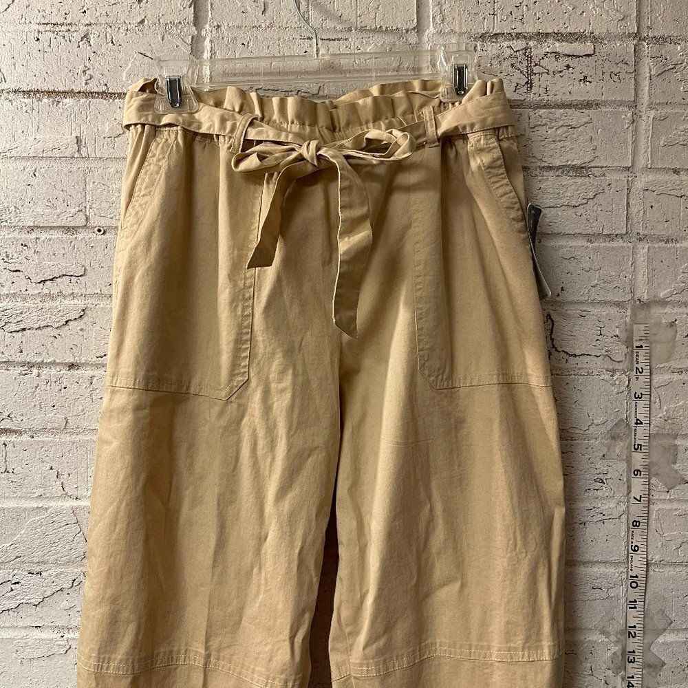 Chaps Khaki Tan Ruffled Elastic Pull On Pants Tie Belt Size L NWT
